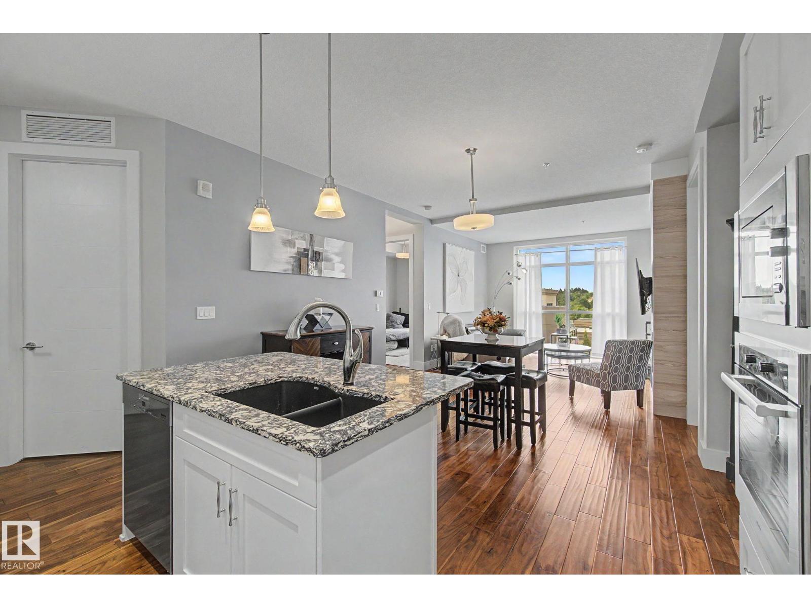 #810 200 BELLEROSE DR - 8