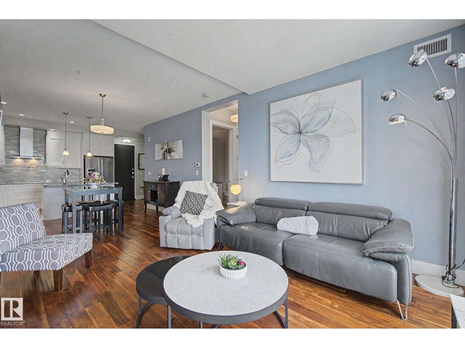 #810 200 BELLEROSE DR - 14