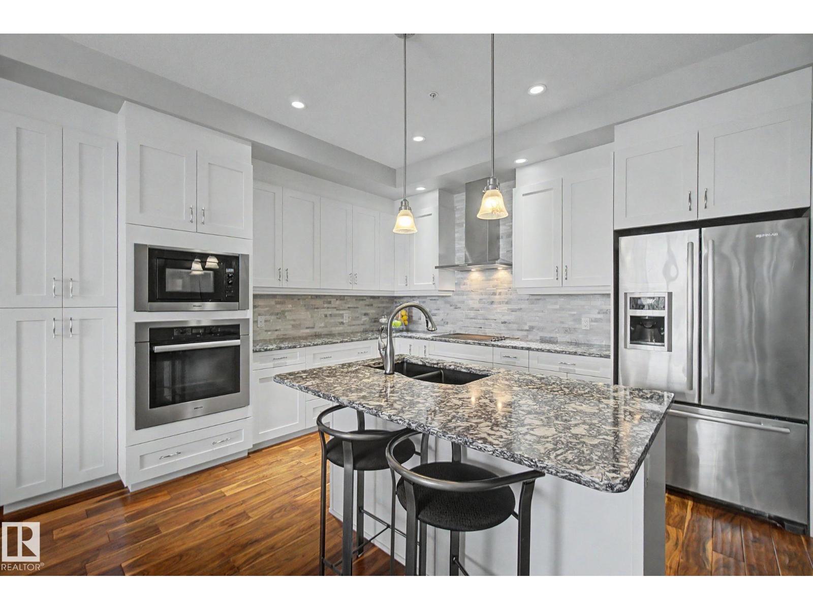 #810 200 BELLEROSE DR - 6