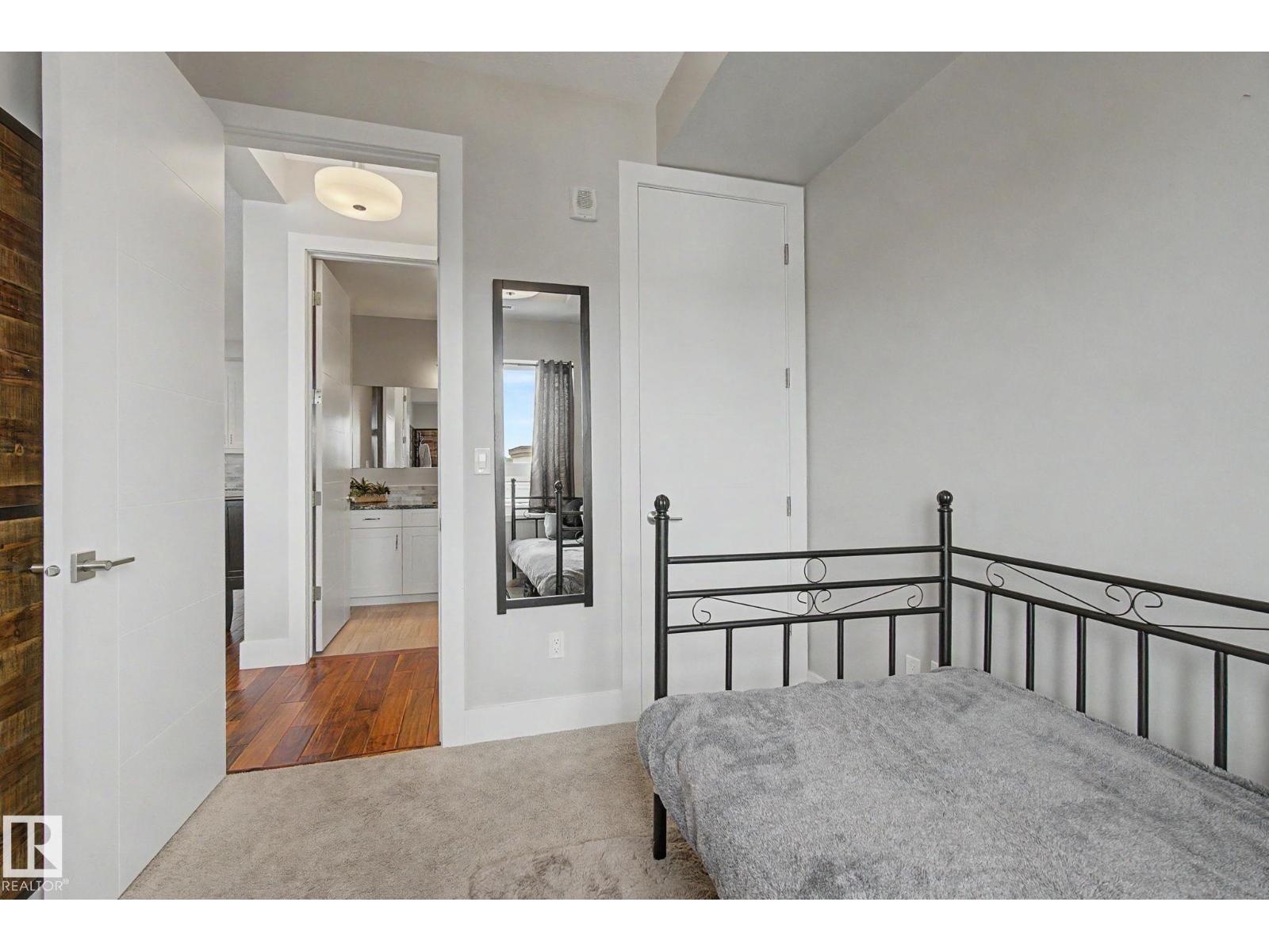 #810 200 BELLEROSE DR - Image 26