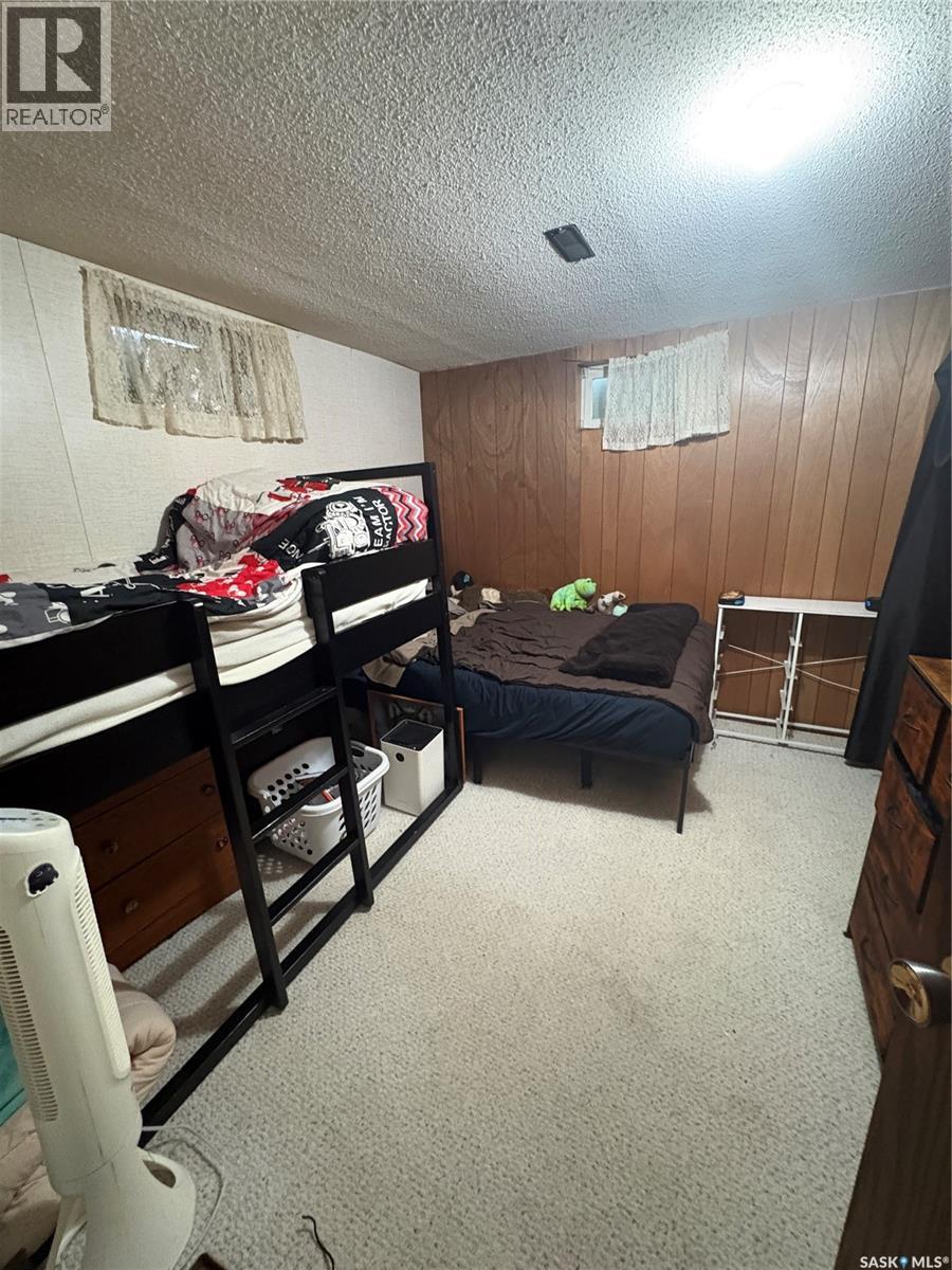 312 Bismark AVENUE - 15