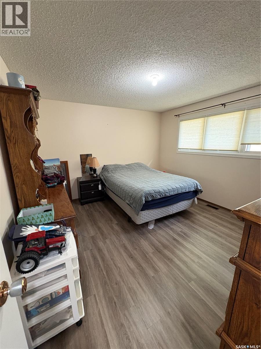 312 Bismark AVENUE - 7