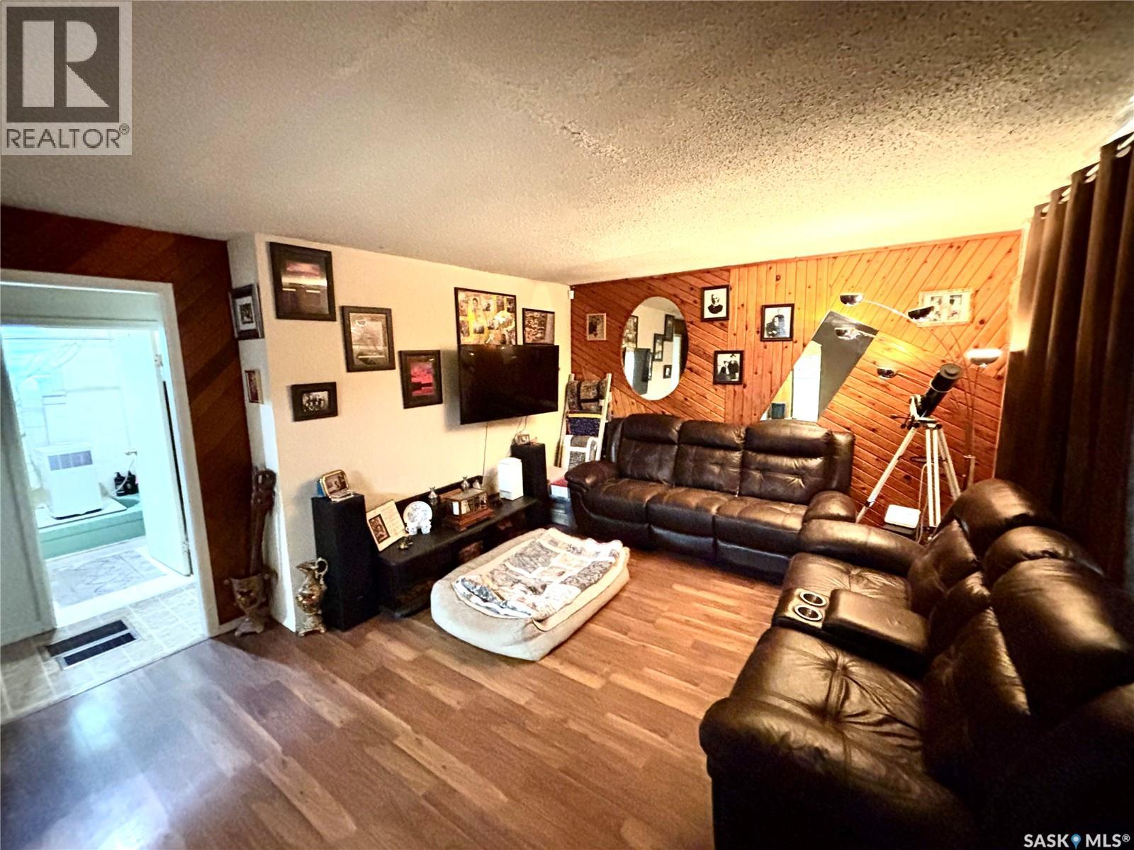 465 1st AVENUE S - 6