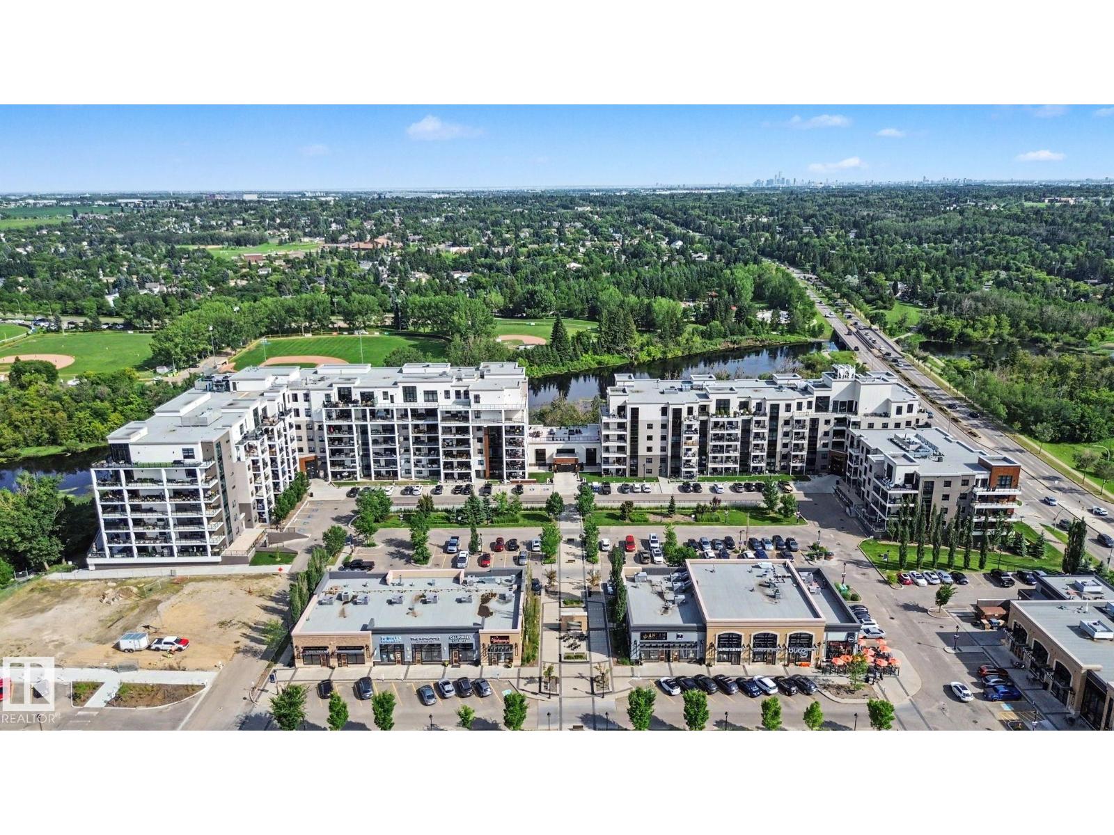 #810 200 BELLEROSE DR - 56