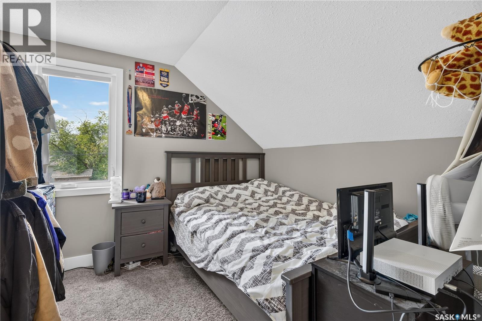 477 22nd STREET E - 27