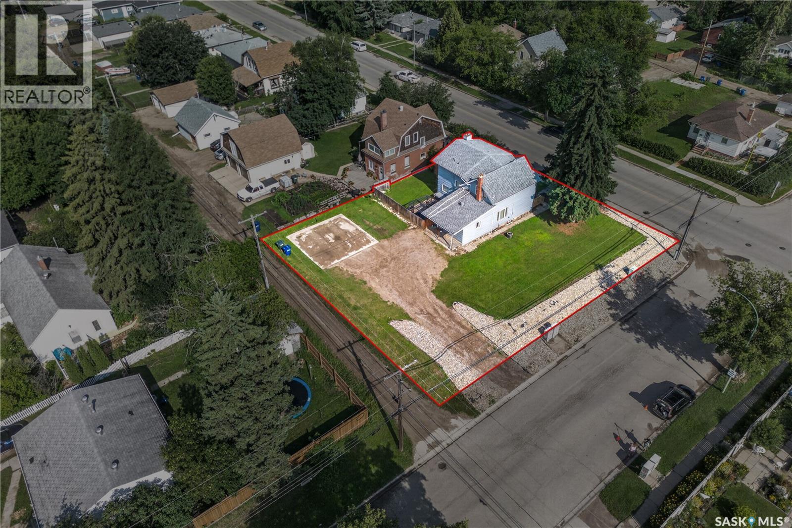 477 22nd STREET E - Image 43