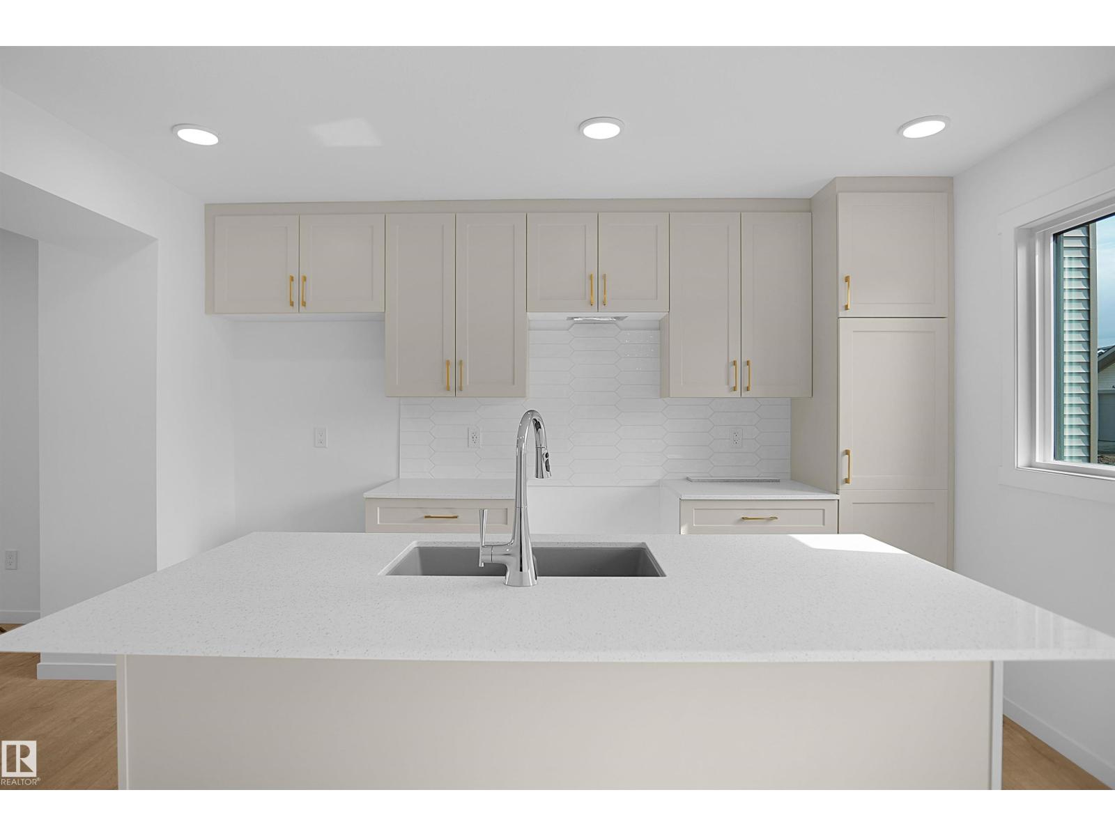 2135 210 ST NW - Image 12