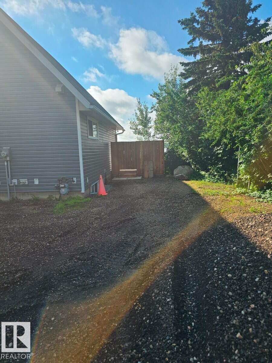 361 57230 Range Road 25 - 8