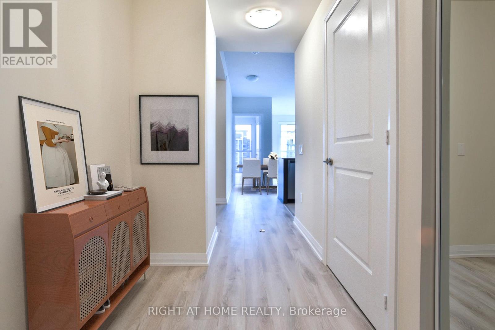 #2014 35 WATERGARDEN DRIVE - 1