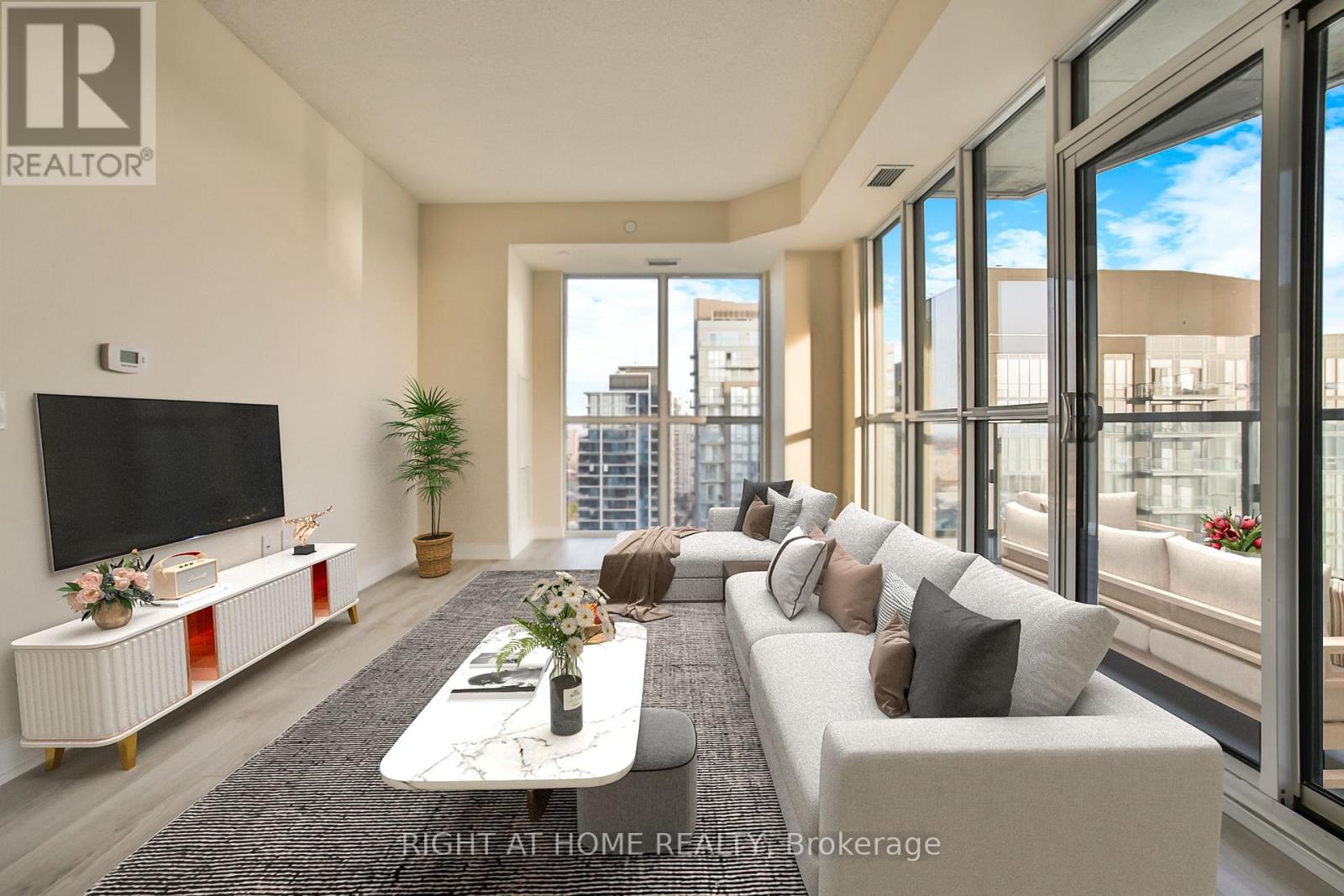 #2014 35 WATERGARDEN DRIVE - 13