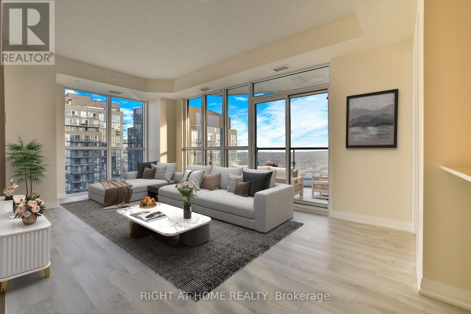 #2014 35 WATERGARDEN DRIVE - 5