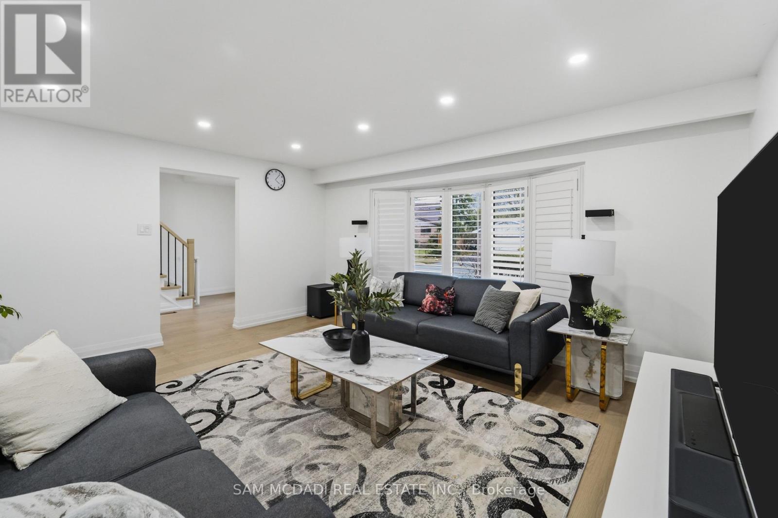 2290 DEVON ROAD - 3