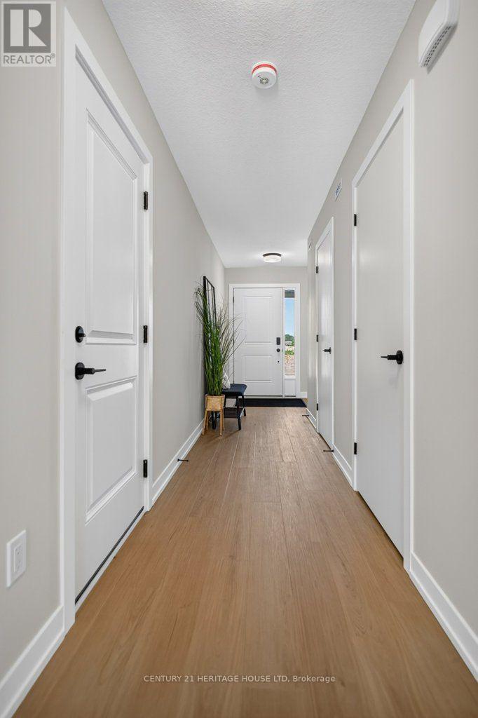 25 KILN LANE E - 32