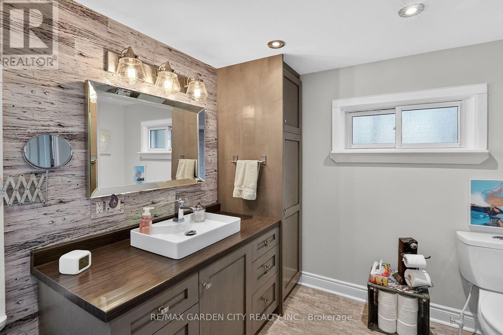 3745 KING STREET - 16