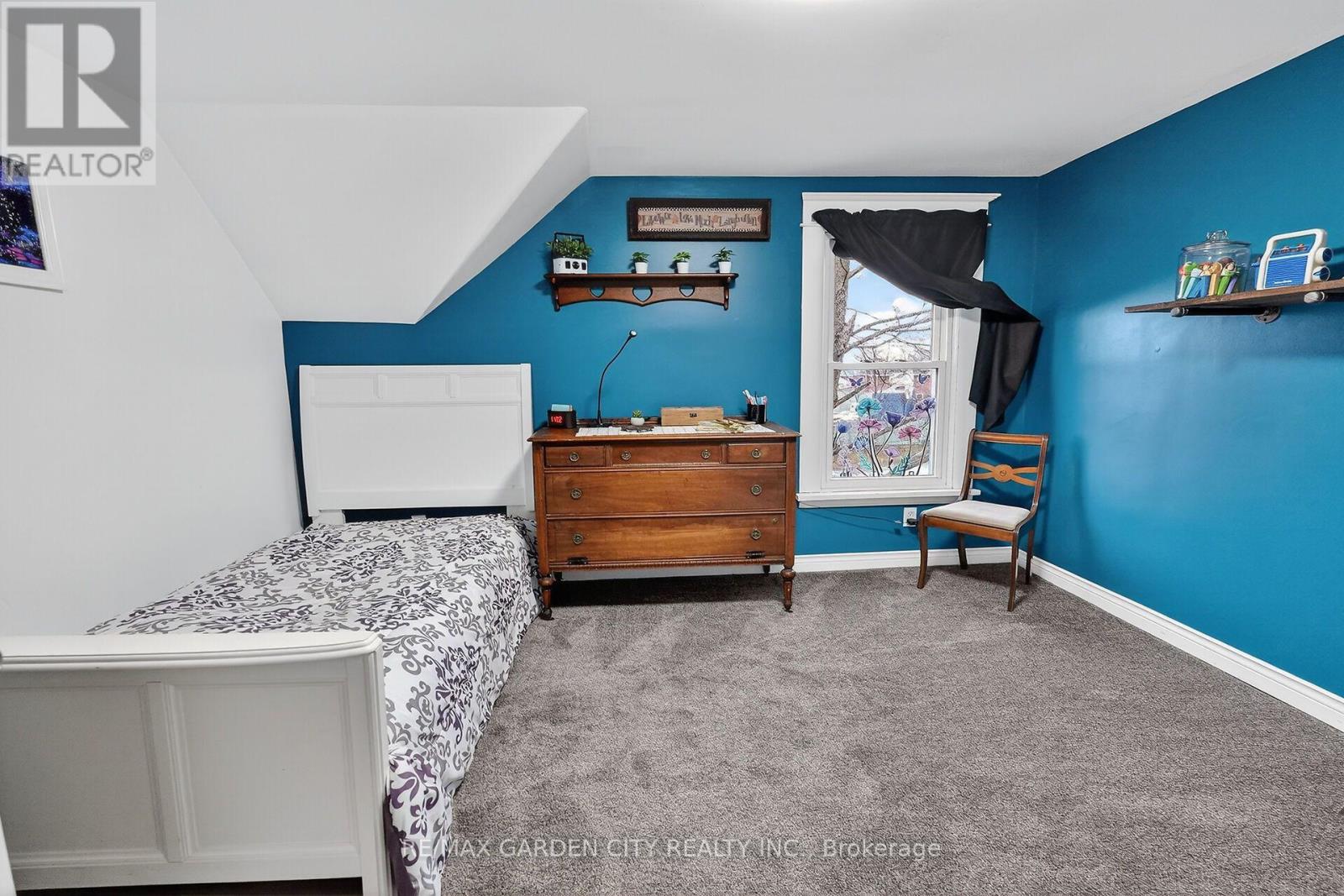 3745 KING STREET - 24