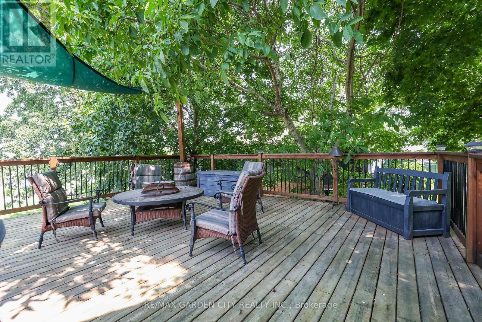 3745 KING STREET - 36