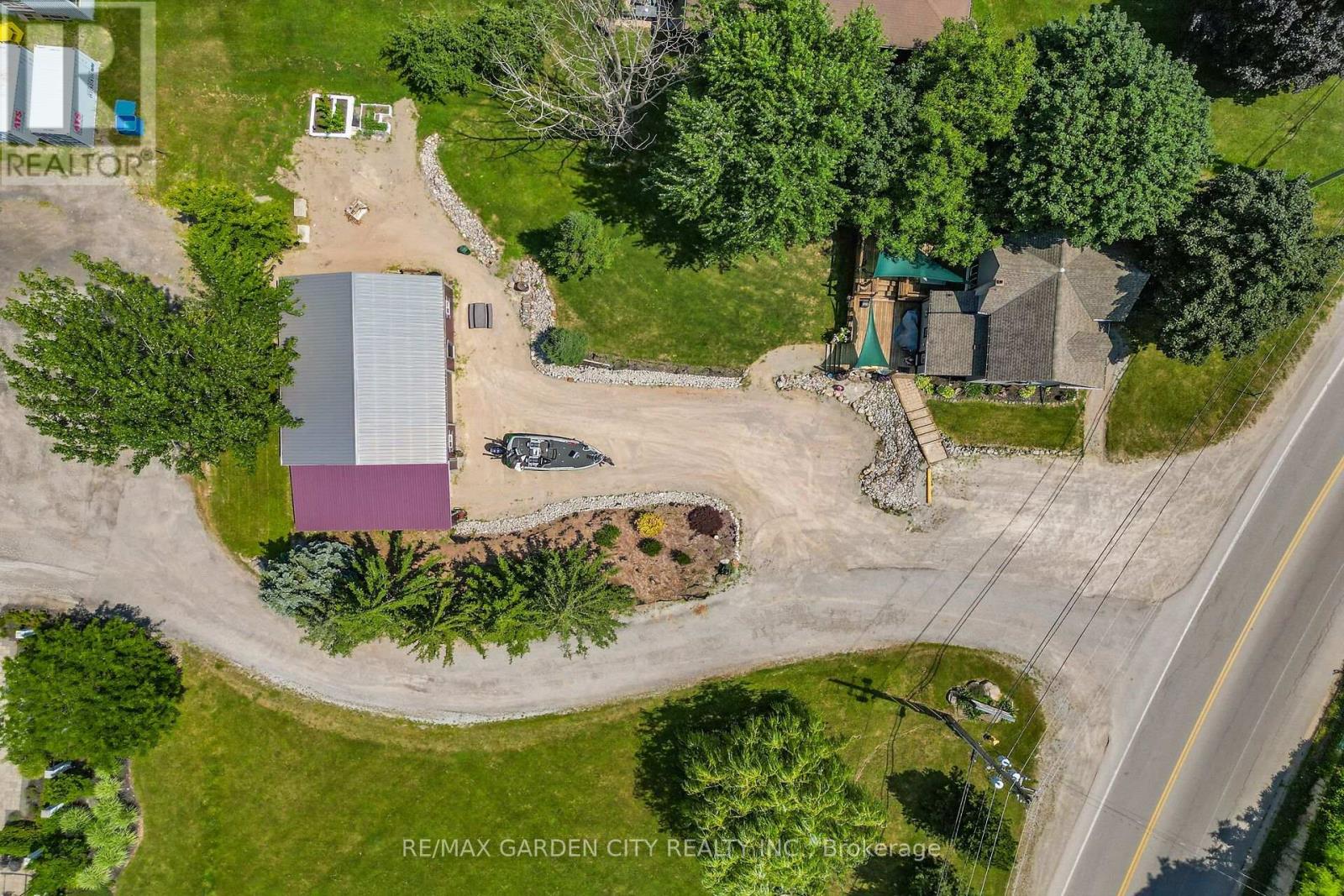 3745 KING STREET - 37