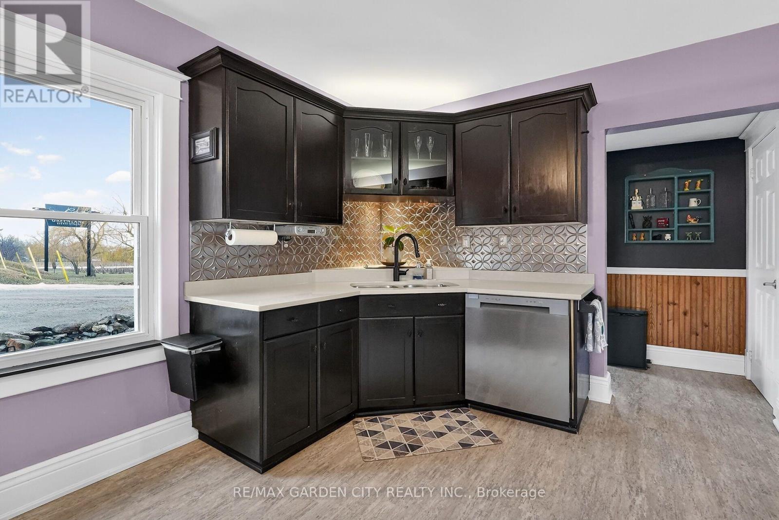 3745 KING STREET - 6