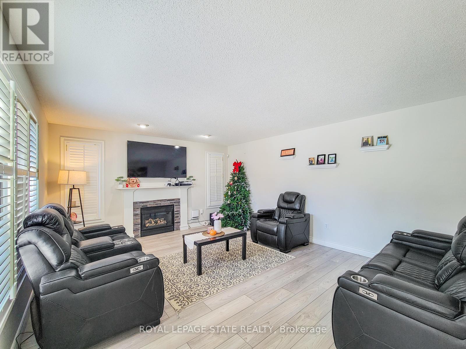 86 MARGARET AVENUE - 17