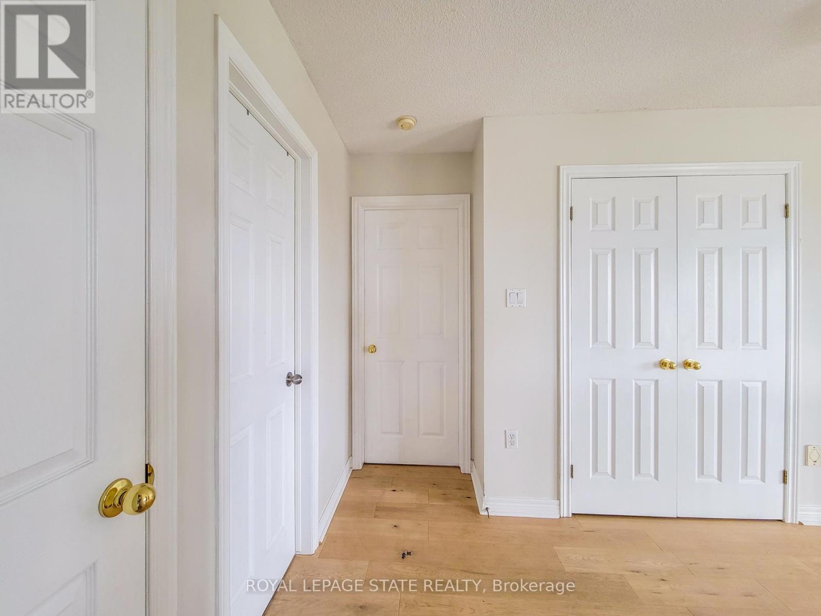 86 MARGARET AVENUE - 21