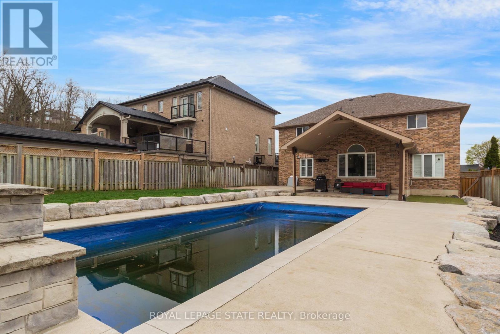 86 MARGARET AVENUE - 39