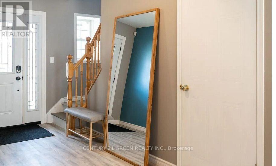 7 SWARTZ STREET — photo 2
