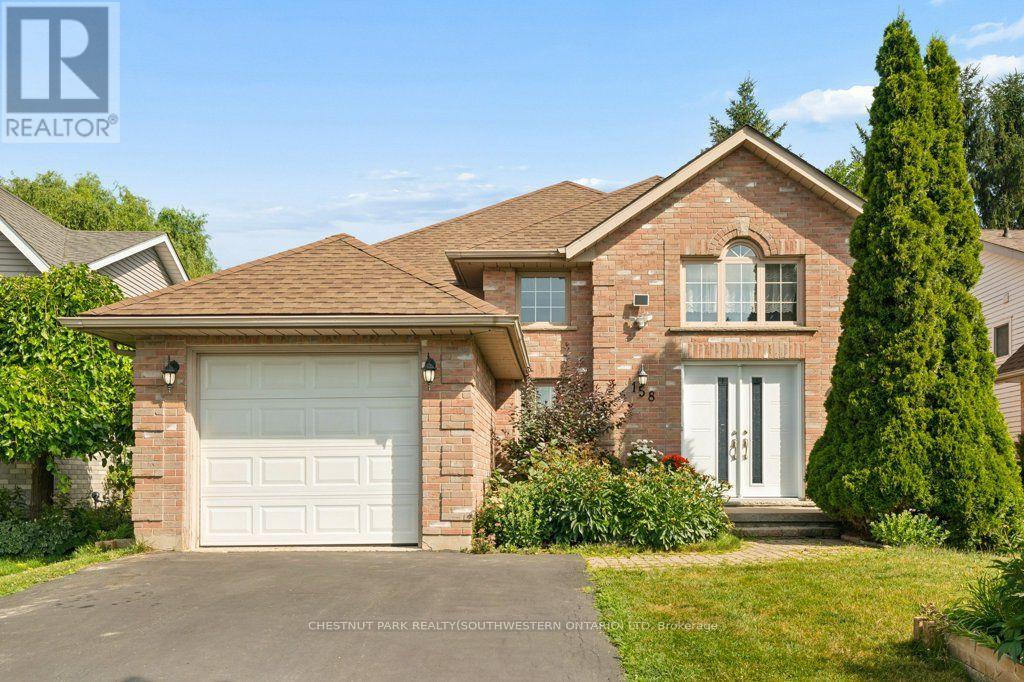 158 BANKSIDE DRIVE - 1