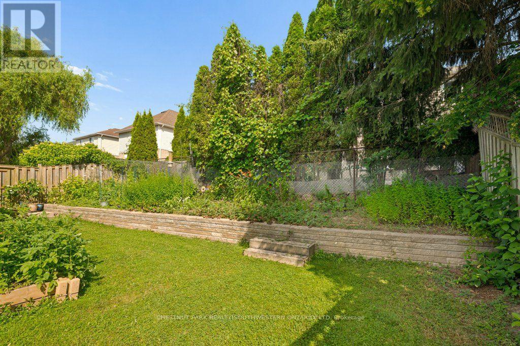 158 BANKSIDE DRIVE - 26