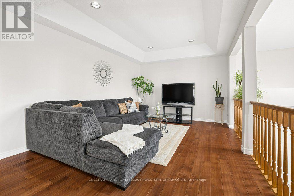 158 BANKSIDE DRIVE - 7