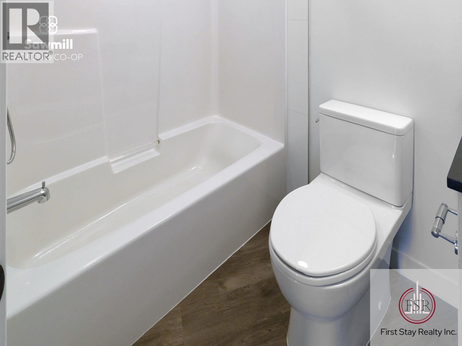 3 Bed, 2 Bath House for Rent in Vancouver – 8559 JACK UPPAL STREET, Vancouver – MLS# R3148522 - Image 19