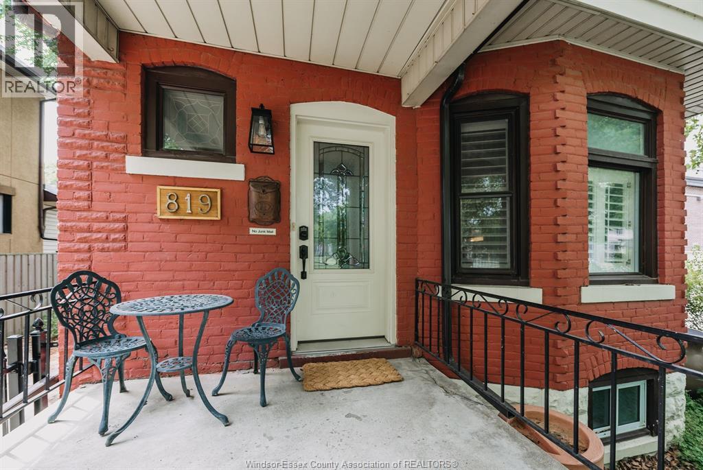 819 Windermere - 2
