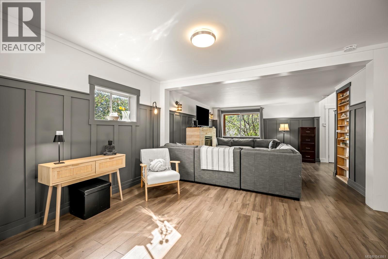 2612 Dunsmuir Ave - 22