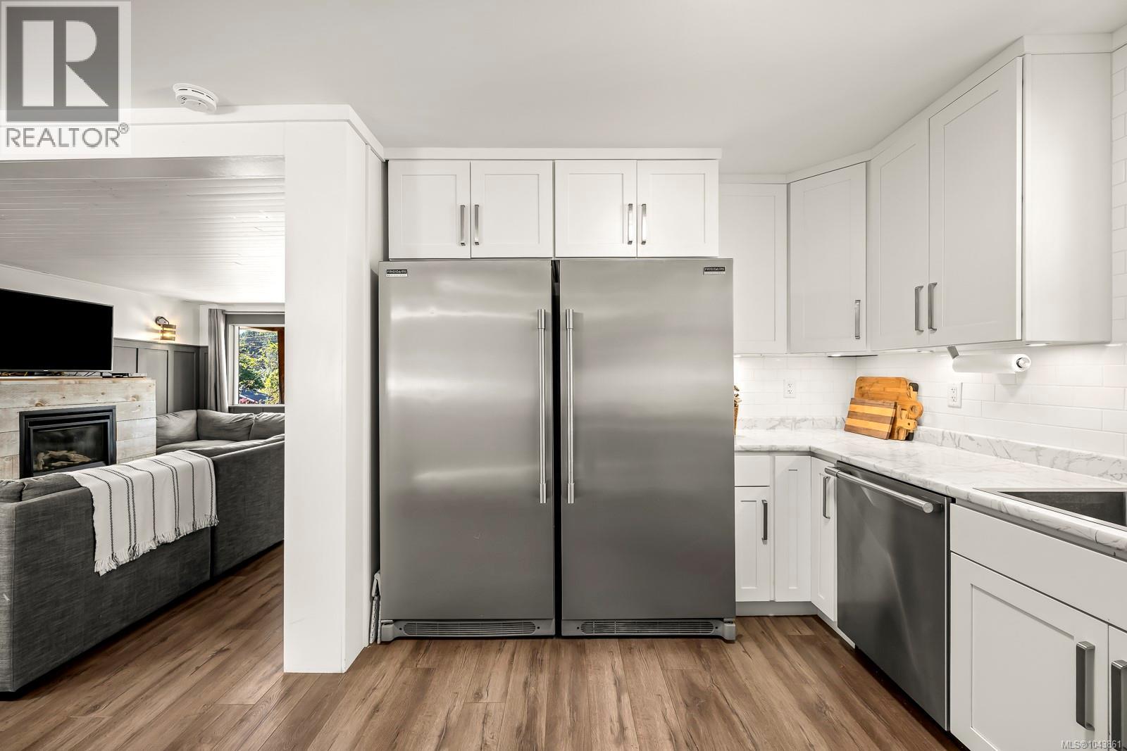 2612 Dunsmuir Ave - 27
