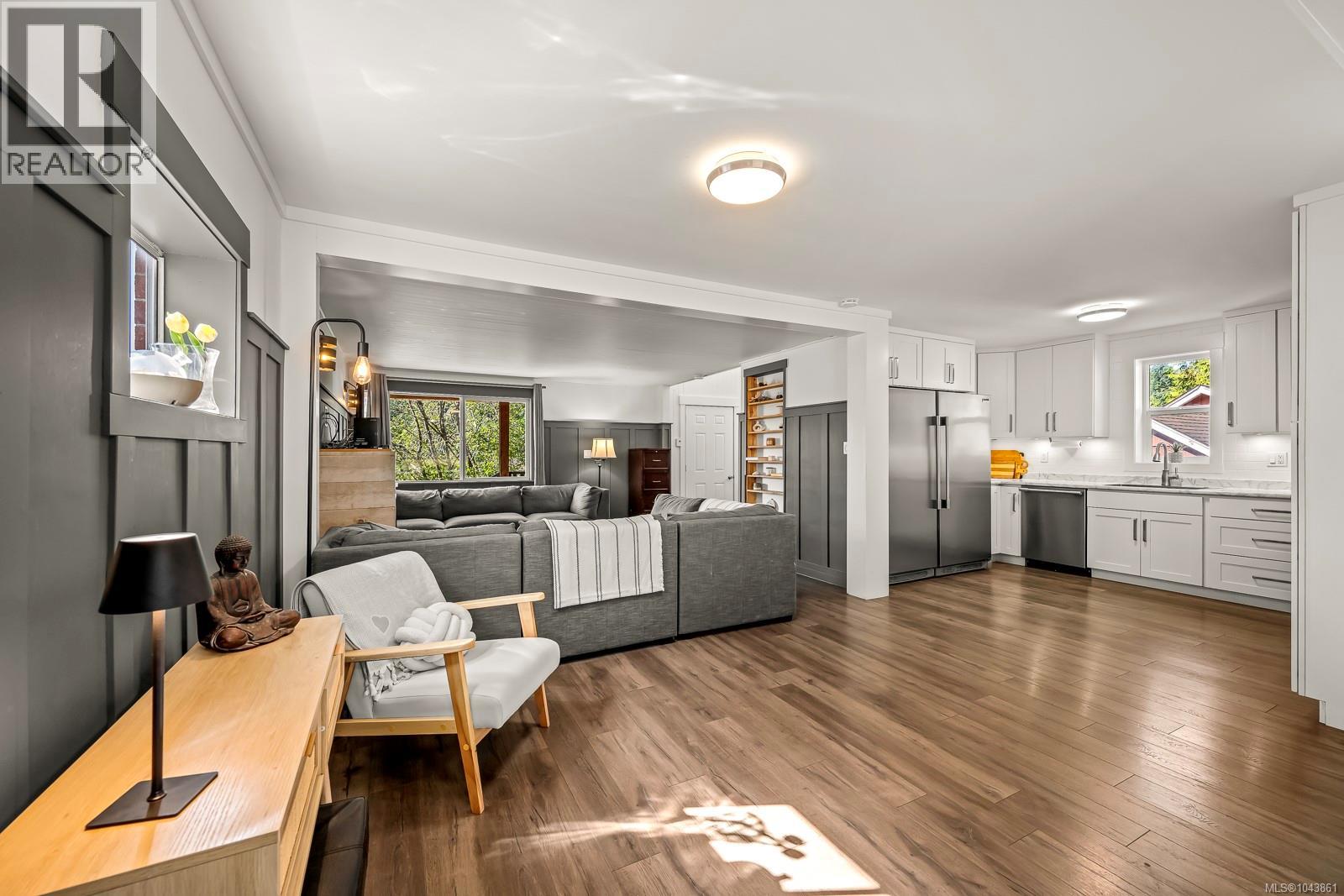 2612 Dunsmuir Ave - 4