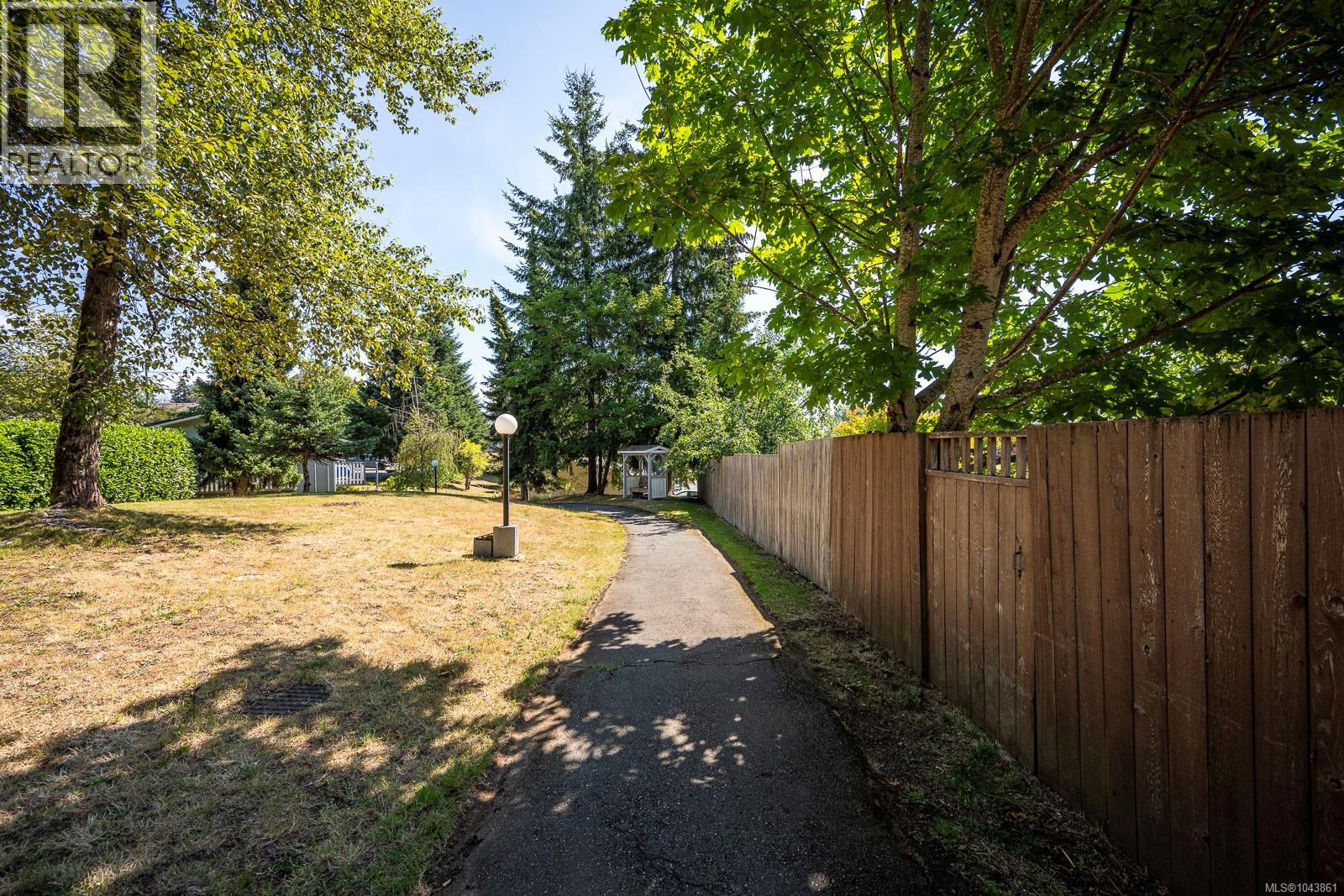 2612 Dunsmuir Ave - 53