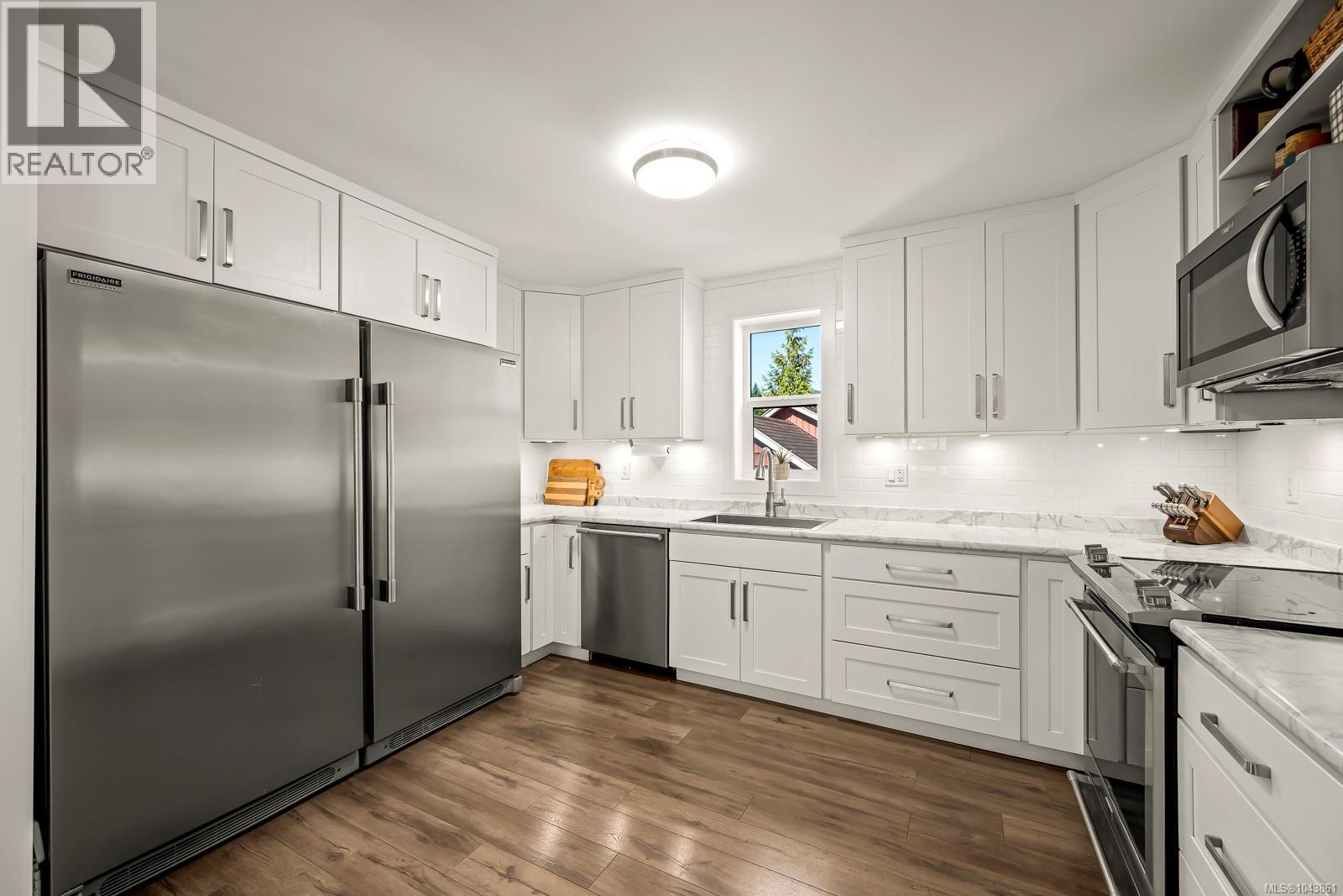 2612 Dunsmuir Ave - 6