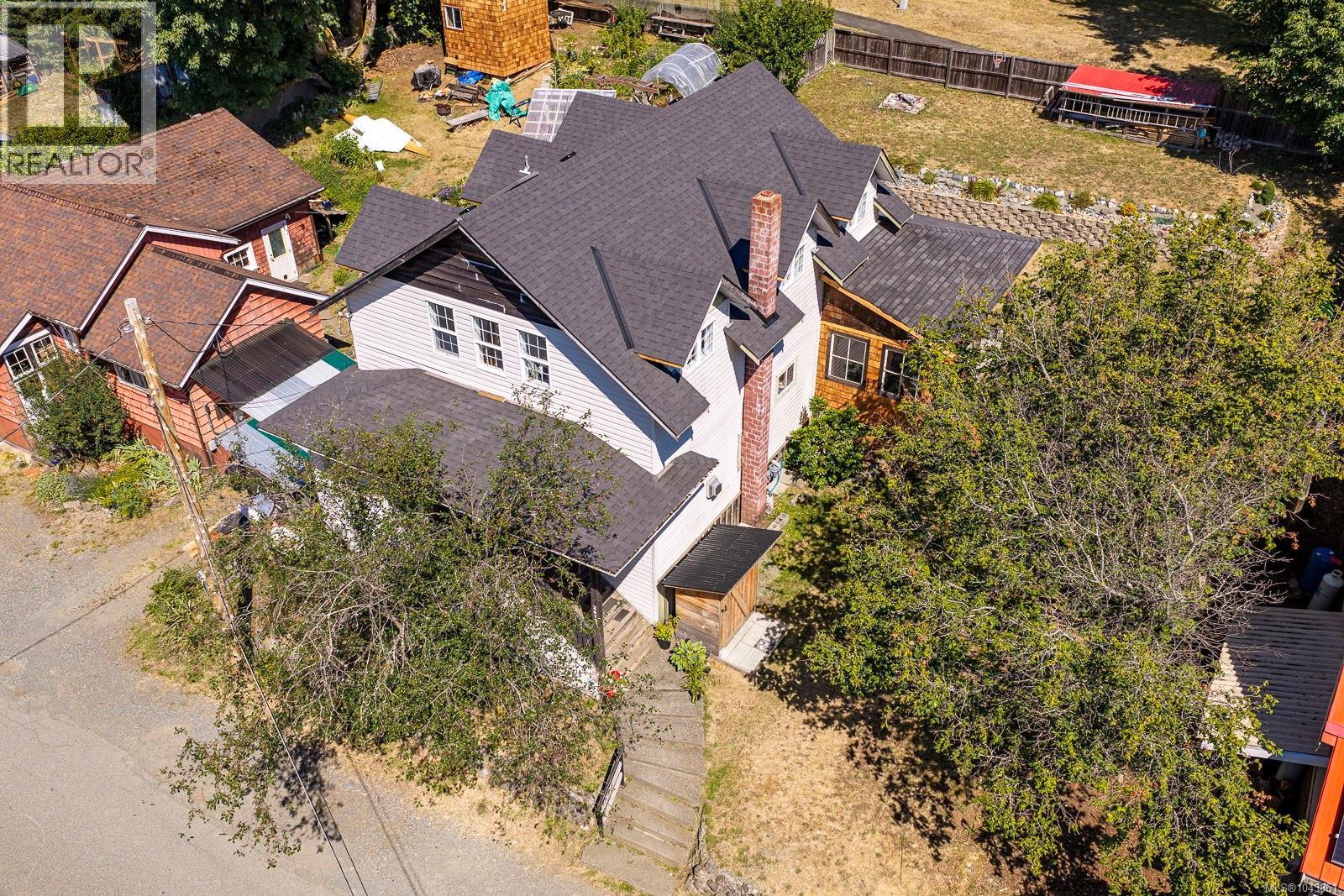 2612 Dunsmuir Ave - 66