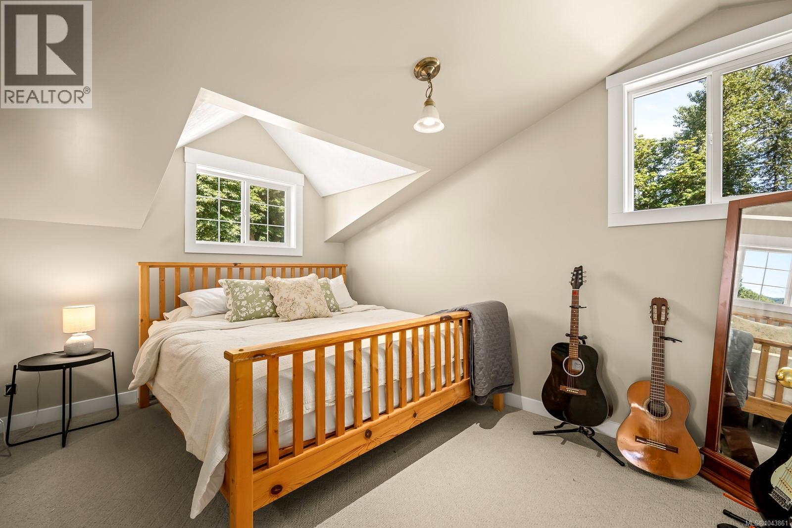 2612 Dunsmuir Ave - 8