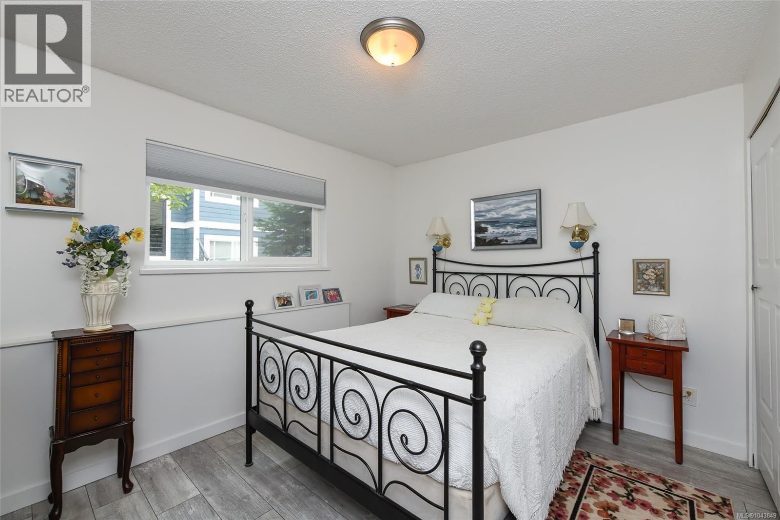 #104 622 Island Hwy S - 17