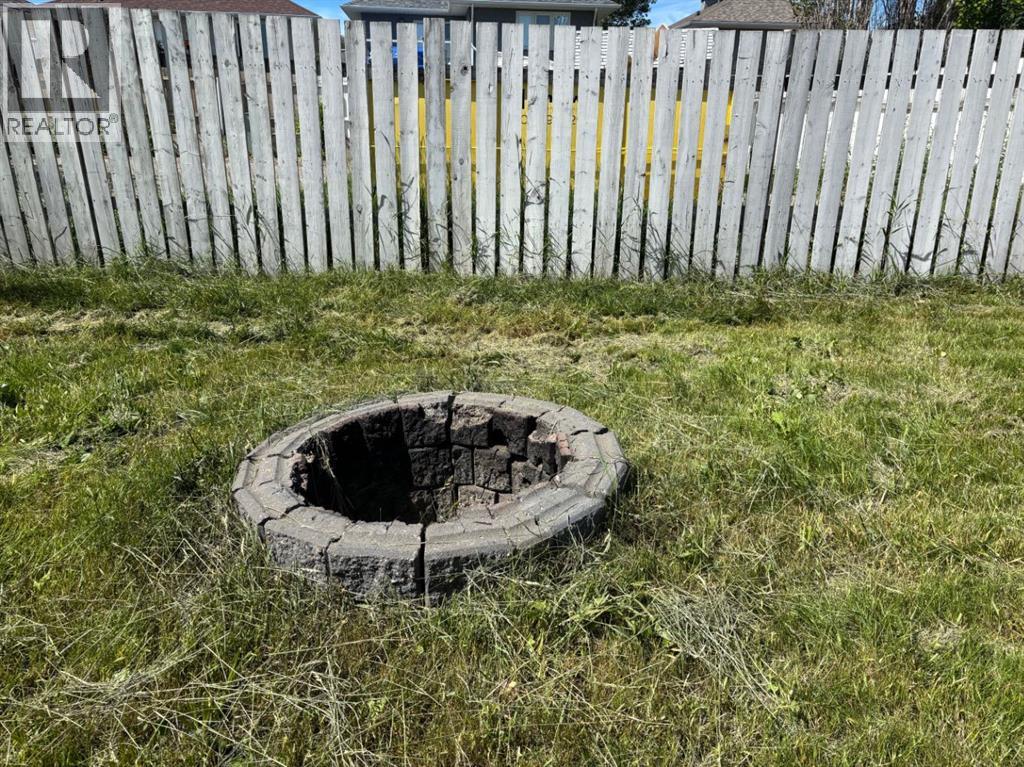 506 columbia Boulevard W - 33