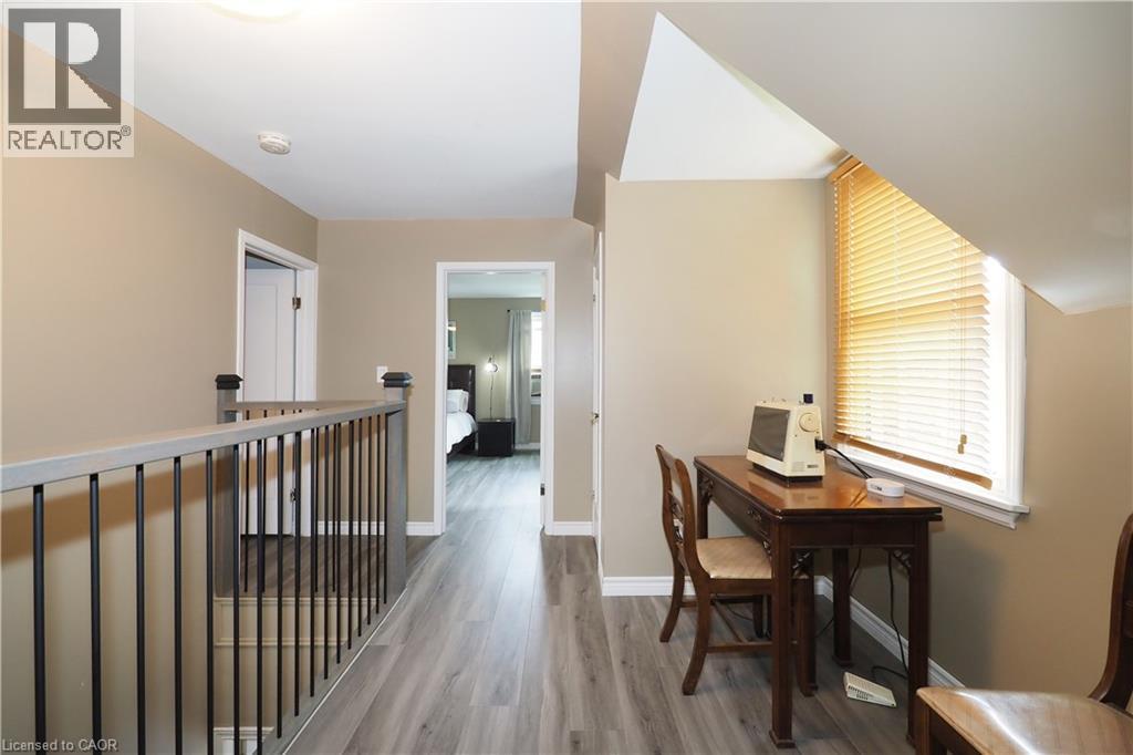 3407 LOBSINGER Line - 11