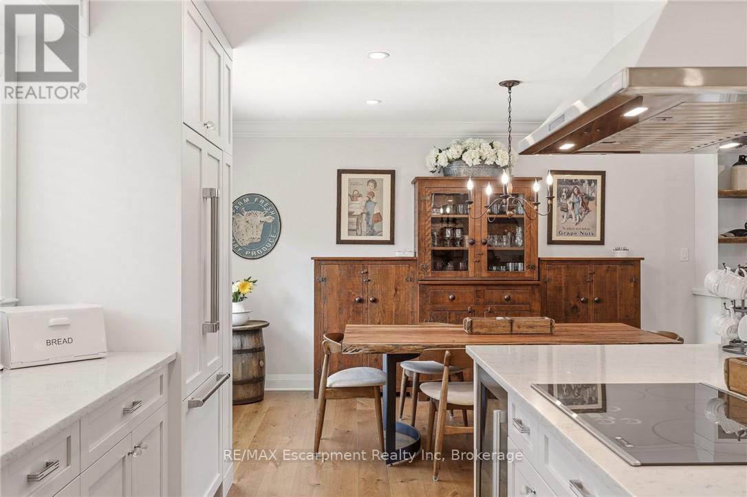 2113 COURTLAND DRIVE - 12