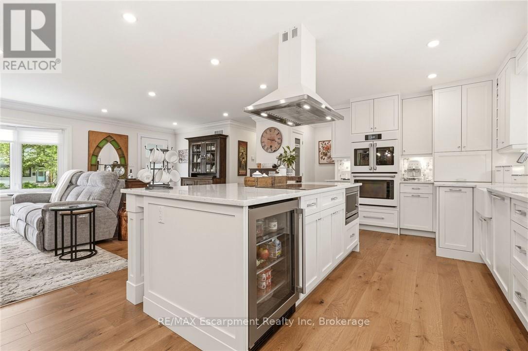 2113 COURTLAND DRIVE - 9