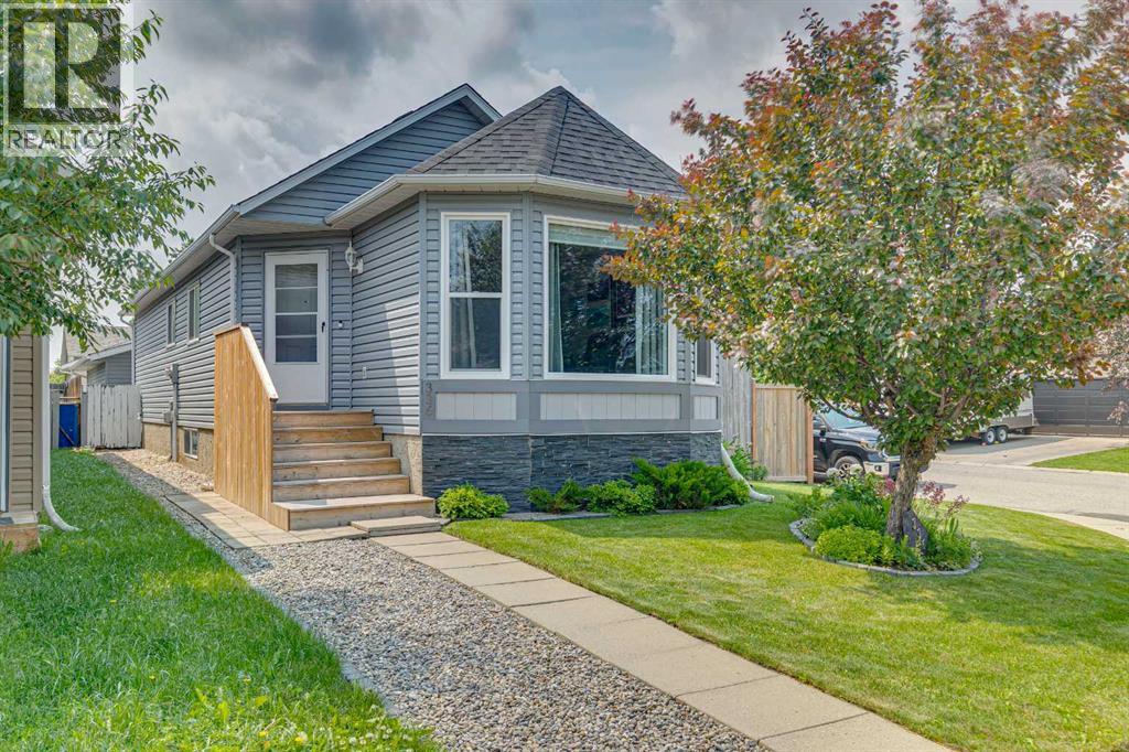 336 Coventry Close NE - 31