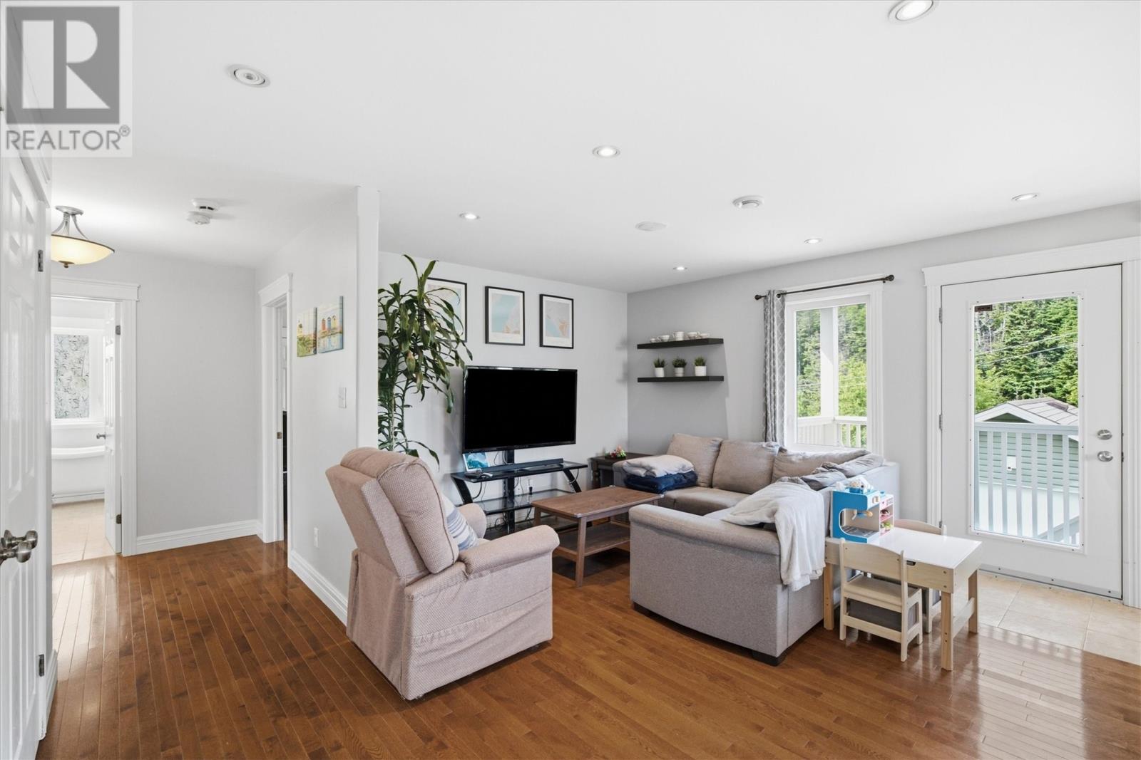 1569 Thorburn Road - 15