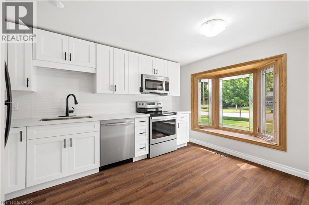 156 TRAYNOR Avenue - 31