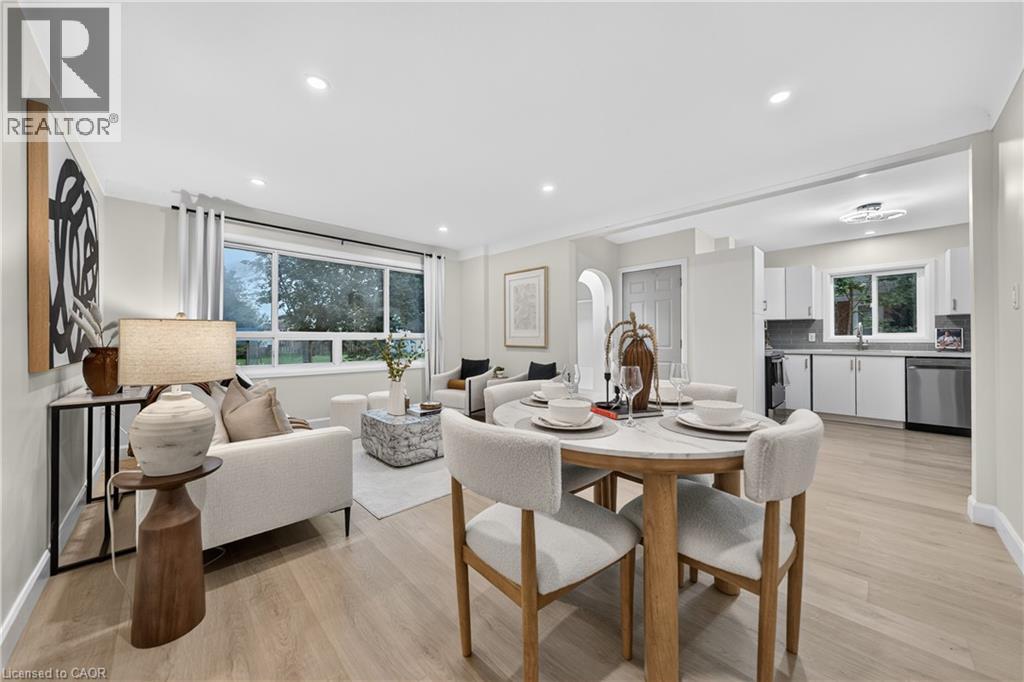 70 RICHMOND Street - 9