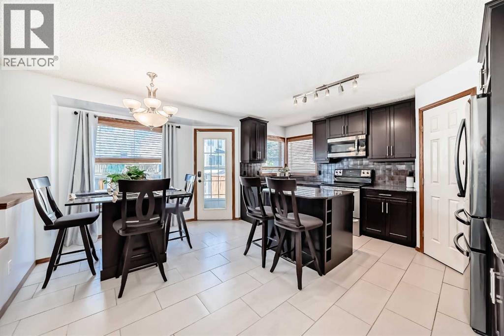 263 Coral Keys Drive NE - 11