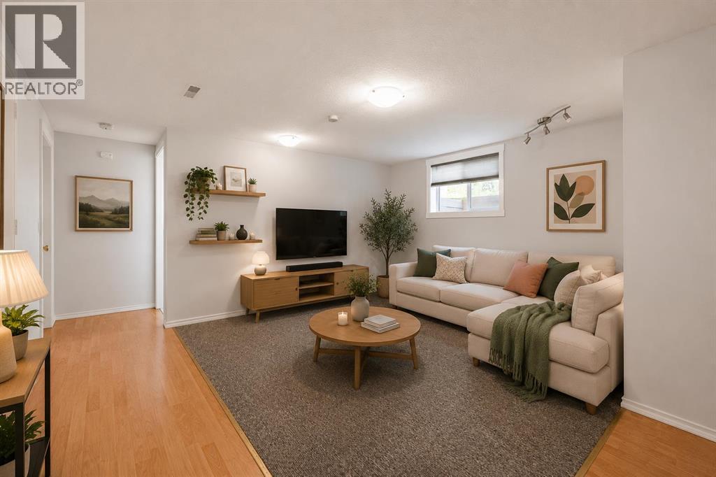 1207 40 Avenue NW - 18