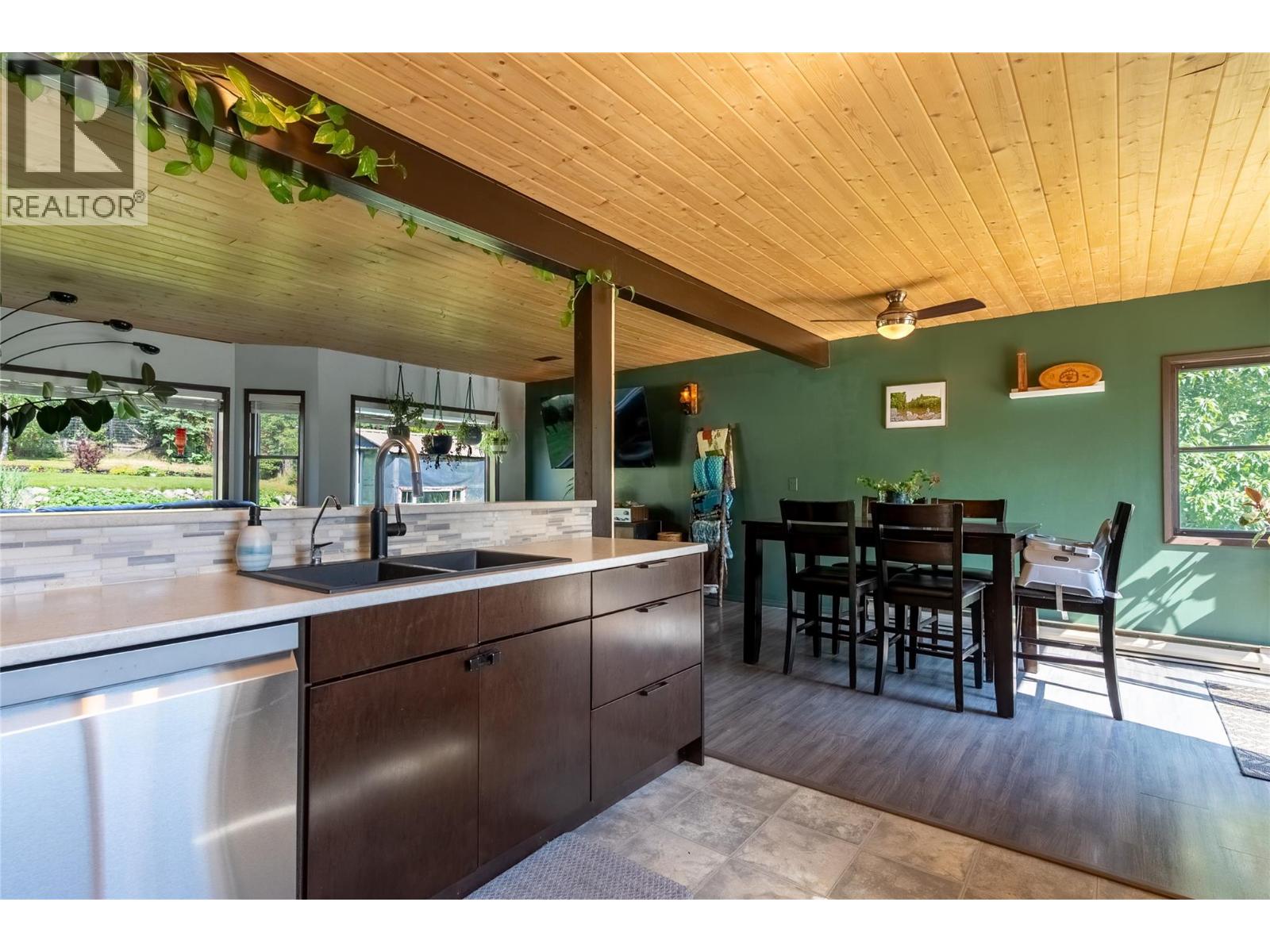 9144 KNOUFF LAKE Road - Image 5